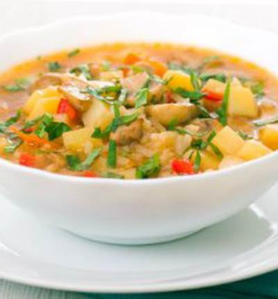 البطاطا والفلفل والفطر المقلي