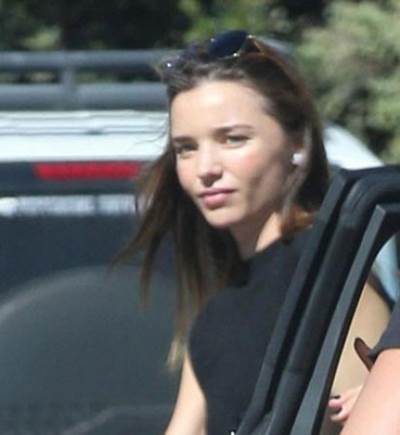 ميراندا كير تظهر بدون ماكياج