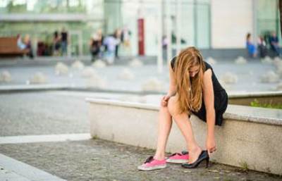  دراسة علمية:تكشف ما يثير الرجال أكثر الكعب العالي أم المسطح