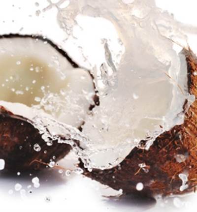  فوائد صحية لشرب مياه جوز الهند 