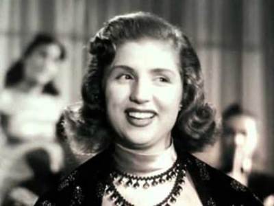 رقص في جنازة صباح بالدبكة