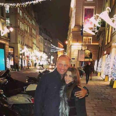  نانسي عجرم بإطلالة رائعة في باريس .. ولحظات رومانسية مع زوجها