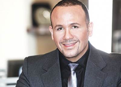 بعد غياب 6 سنوات .. ألبوم هشام عباس مطلع 2015