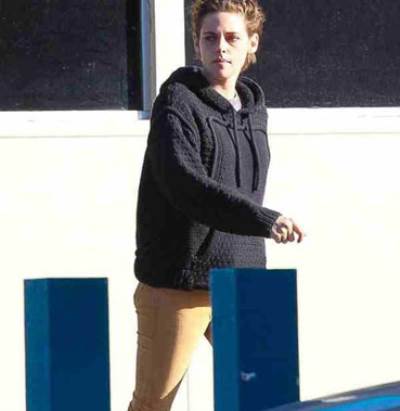 شاهد كريستين ستيوارت بدون ماكياج