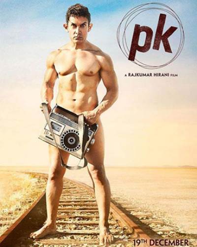 أمير خان يثير حملة اعتراض واسعة ضده بسبب تعرّيه