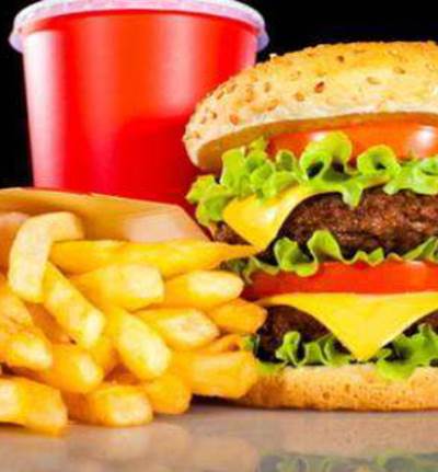 تجنبى تناول هذه الأطعمة أثناء المرض