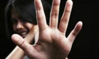 ممثلة شهيرة تتعرض للتحرش الجنسى من زميلاتها