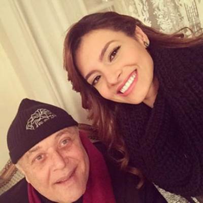 صورة كارمن سليمان وسيلفي مع نجم كبير