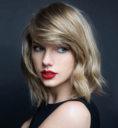 تايلور سويفت : "من دون أحمر الشفاه يبدو وجهي سيئاً للغاية"