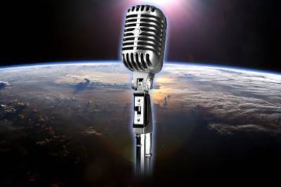  مغنية تحيي حفل غنائي في الفضاء هذا الخريف!!