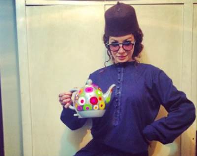 صورة أروى جودة : "أنا أبريق الشاي"