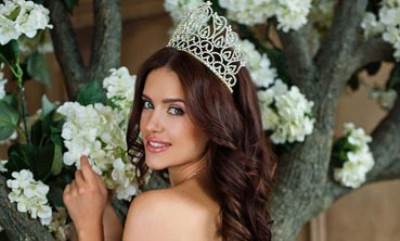 بالصور .. شاهد ملكة جمال النساء المتزوجات في العالم