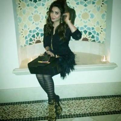  بالصور .. شاهد تنورة لجين عمران التي سرقت الأضواء