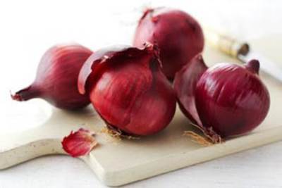 للبصل فوائد عديدة لصحة الانسان .. تعرفى عليها!