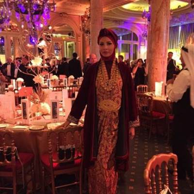 بالصور .. لاميتا فرنجية تتخلى عن جرأتها وتظهر بالعباءة والحجاب