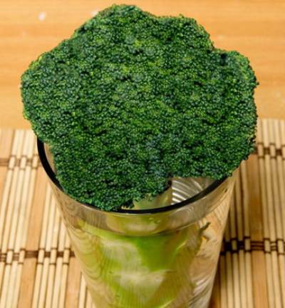 كيف تحفظين البروكلي طازجاً أخضر دون تجميد؟