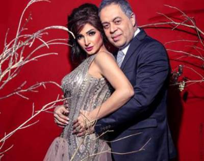 صور روجينا وأشرف زكي يحتفلان بخطوبة ابنتهما مايا