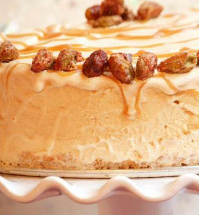 طريقة عمل كيك الآيس كريم باللوز