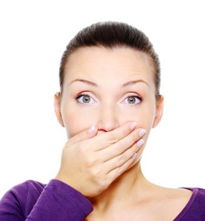 كيف تتجنبين رائحة الفم أثناء الصيام؟