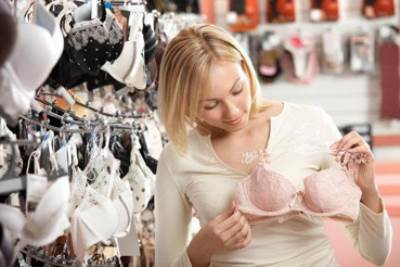 ما يجب أن تعرفيه عن علاقة سرطان الثدي بالحمالة الصدرية للنساء 