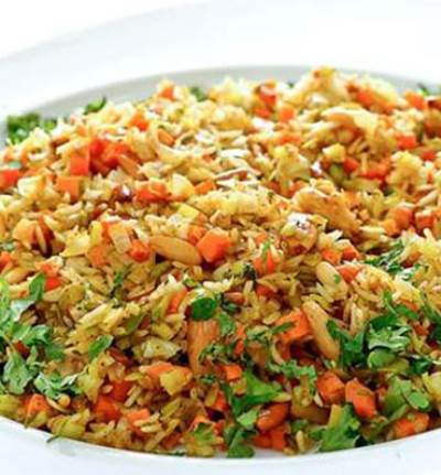  طريقة الأرز الأصفر بالدجاج والخضراوات