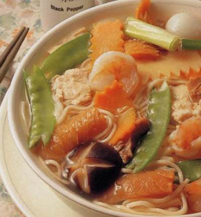 شوربة الأسماك "sea food" من المطبخ الإيطالي