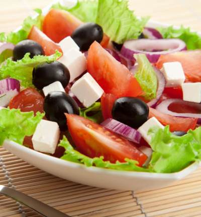  أطباق سلطة متنوعة تبقيك منتعشة أثناء الصيف