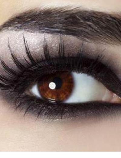قبل العيد: تعلمي فن تهذيب الحواجب بالمنزل