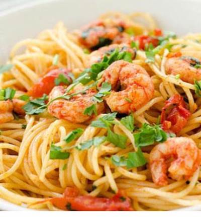 مكرونة بالجمبري وصوص الجبن