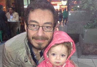 سيلفي أحمد زاهر ومنى إبنته الصغيرة تحصد أكبر عدد من التعليقات