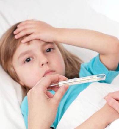 اتبعي هذه النصائح عند ارتفاع درجة حرارة طفلك
