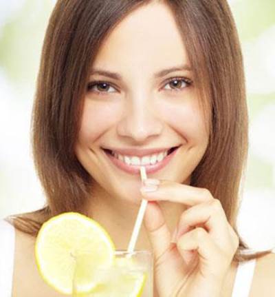   مشروب الليمون لتجنب انتفاخ المعدة