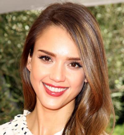 جيسيكا ألبا تتفوّق على بيونسيه