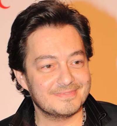 هدية أحمد زاهر وزوجته لروح الراحل النجم نور الشريف فما هي؟