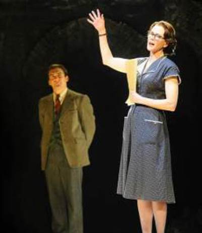 بعد 17 عاماً من الغياب عن المسرح .. نيكول كيدمان تطل من جديد بدور عالمة