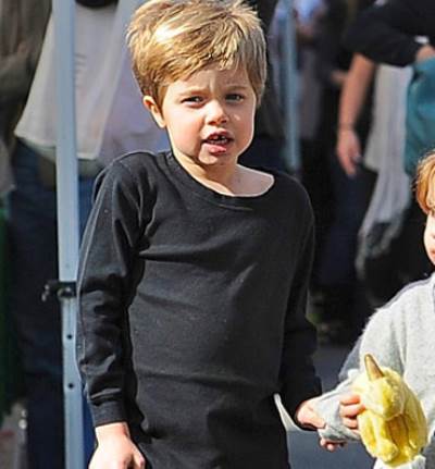 براد بيت وأنجلينا جولي لا يمانعان تحول ابنتهما جنسيا