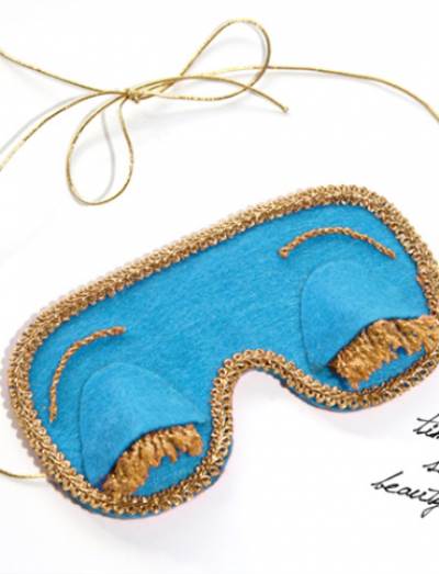  أقنعة للنوم تتسم بالرقة والجمال