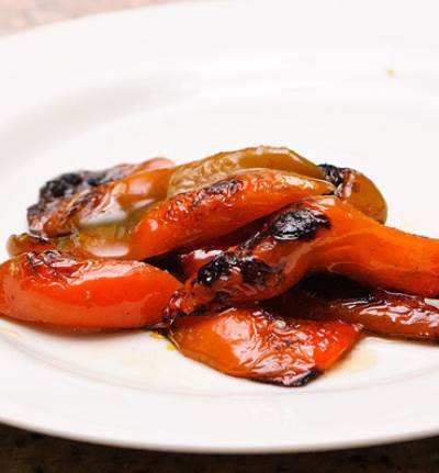 طريقة شواء الفلفل الأحمر باحترافية