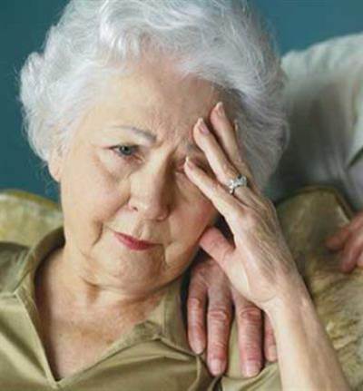 دراسة مثيرة للجدل : مسببات ألزهايمر .. قد تنتقل عبر الأدوات والعمليات الجراحية الملوثة