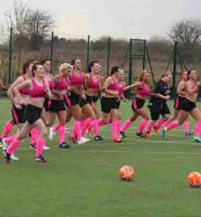 إقامة أول مباراة للسيدات بالملابس الداخلية فى مصر