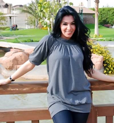 القبض على  الفنانة "ميرهان"  والتعدى عليها بالقسم 