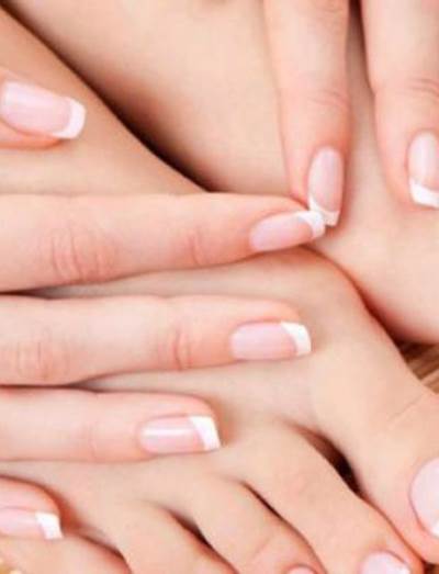 طرق العناية بالأظافر وتجميلها خطوة بخطوة