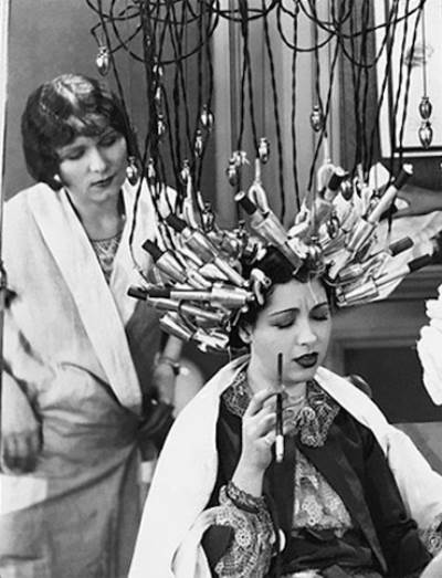 أغرب صالونات التجميل في الماضي