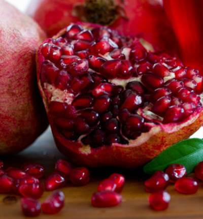 فوائد الرمان للزوجين .. جربوها 