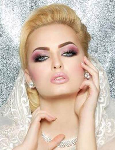 ماكياج البشرة البيضاء لإشراقة صيفية جذابة