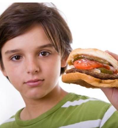الوجبات السريعة خطر على ذكورة الأطفال