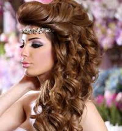 دراسة: بعض تسريحات الشعر تسبب تساقطه