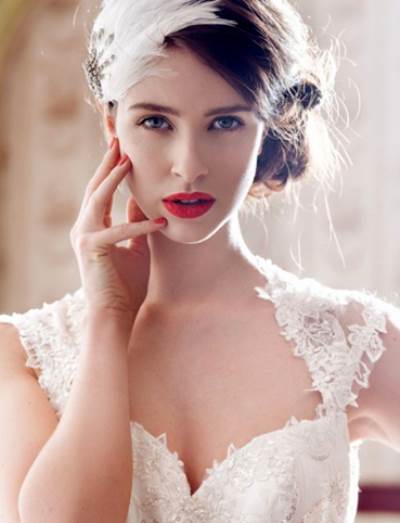 لليلة الزفاف- شاهدي ألوان أحمر الشفاه التي ينصح بها خبراء التجميل