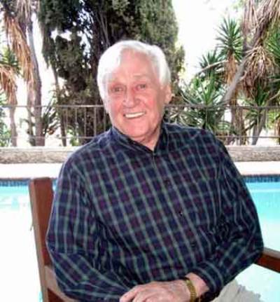 وفاة مؤدي "عم دهب" عن عمر يناهز 96 عاما