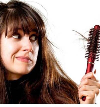 فرشاتك تهدد صحة شعرك وجماله